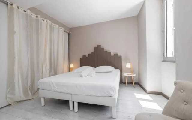 Amazing 3 Bdrs And Garden Place du Pin Parking ! - photo 5