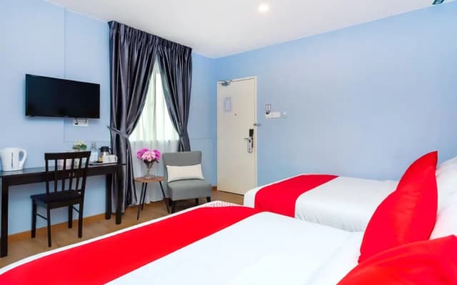 DK Hotel - photo 4