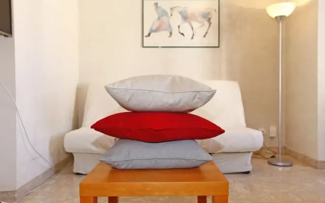 Grand Studio 30m² En Centre-Ville À Nice - photo 2