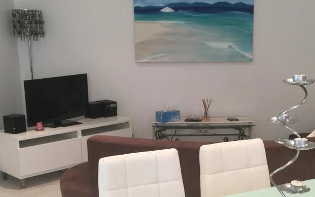 Sydney Executive Garden Apartments - photo 2