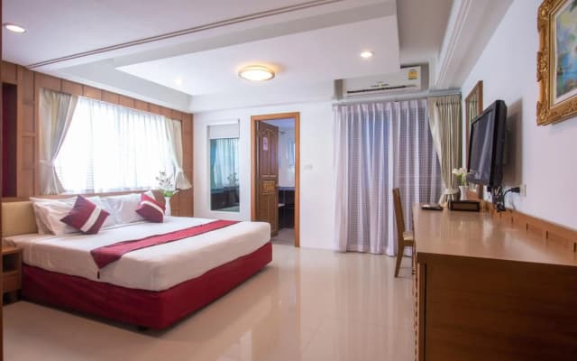Gusto Hotel Pratunam - photo 5