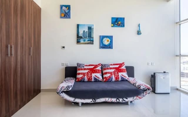 Premier 2BR Apartment in JVC Community - Sleeps 5! - photo 4