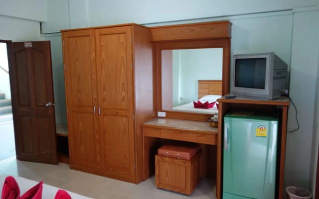 LEK Jomtien Hotel - photo 4