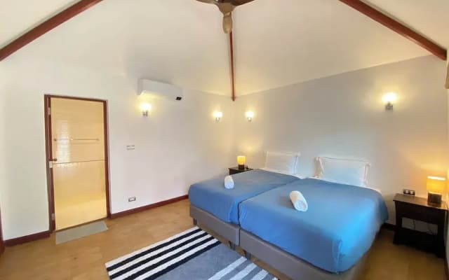 Tropical 6 Bedroom Villa Sanctuary - photo 4
