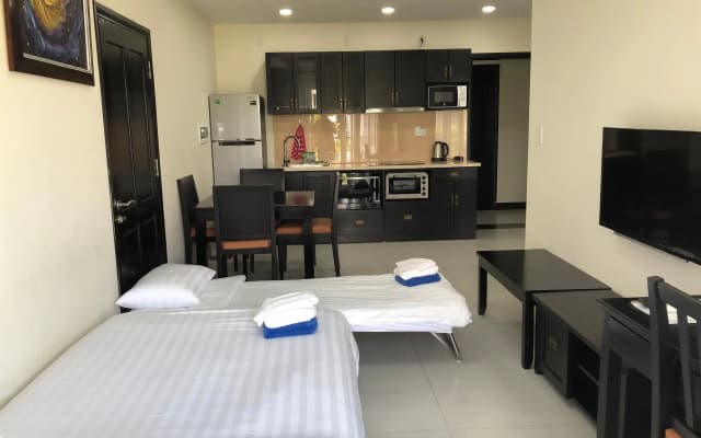 Kosmos Apart Hotel - photo 2