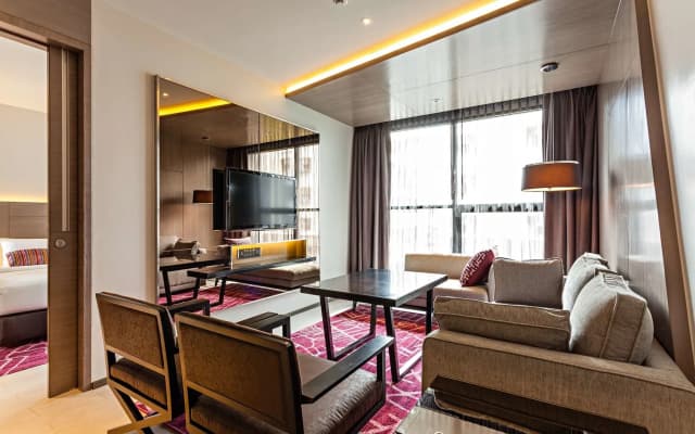 Hyatt Place Bangkok Sukhumvit 1 - photo 4