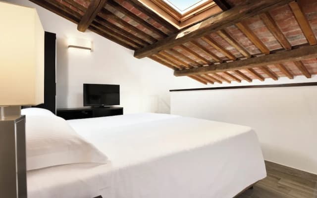 FH55 Med Guesthouse - photo 4