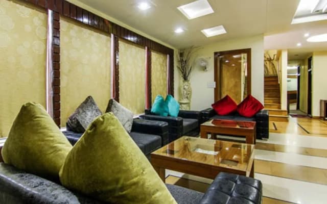 Hotel Om Paradise Near IGI Delhi Airport - photo 5