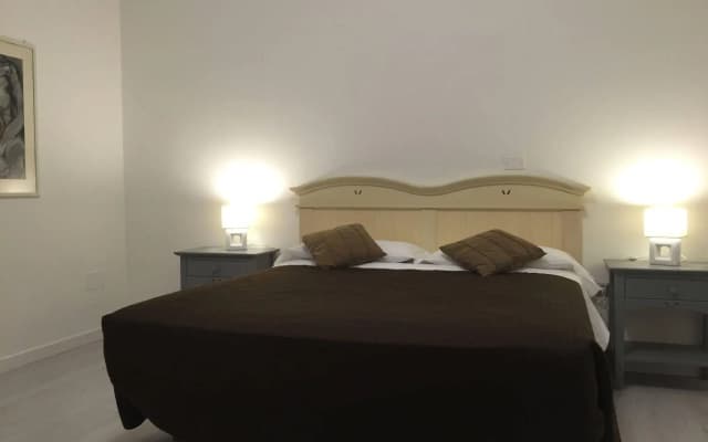 Hotel Paris - photo 4