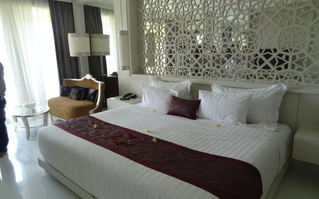 The Rich Prada Bali - photo 2