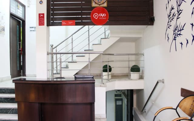 OYO 2680 Hotel Presidency - photo 2