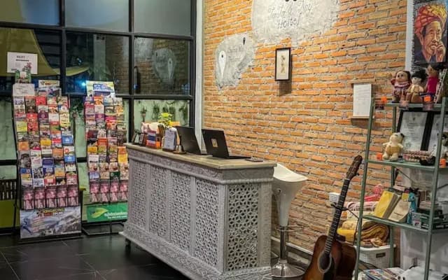 TarTar&Nay Hostel - photo 3