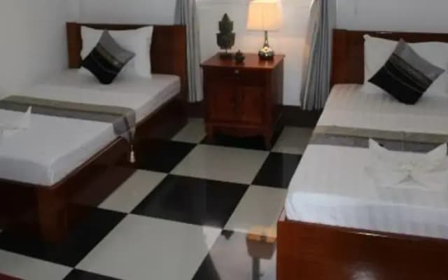 Lakeside Boutique Villa - photo 4
