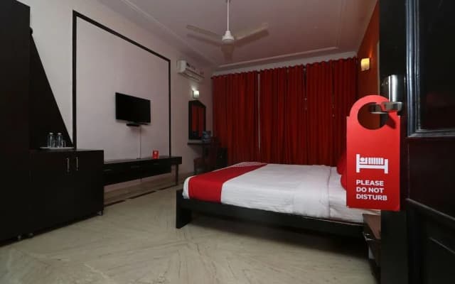 OYO 18304 Flagship Janakpuri - photo 4