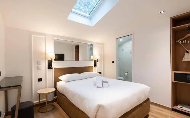 Hotel au Coeur de Republique - photo 3