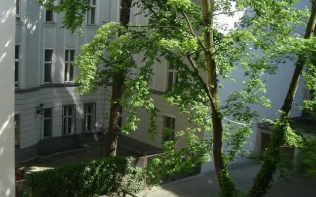 Apartment am Kudamm - photo 2