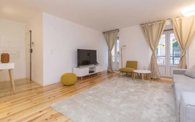 Amazing 3-bedroom Apartment in City Center - Fits 8 - photo 3