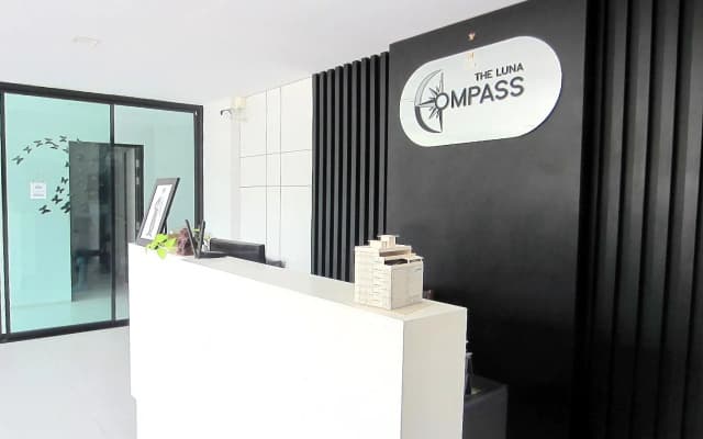The Luna Compass - photo 2