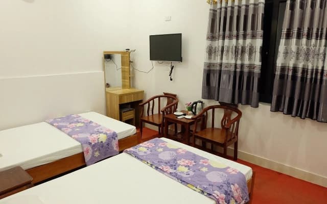 Tuan Tu Hotel - photo 2
