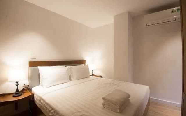 Sunny Home Apartment - photo 2