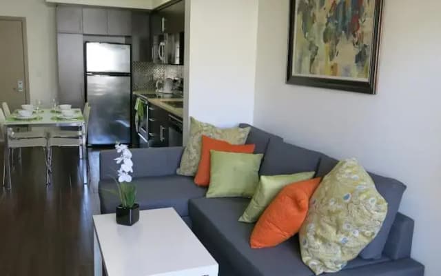 The Hollywood Suite - photo 4
