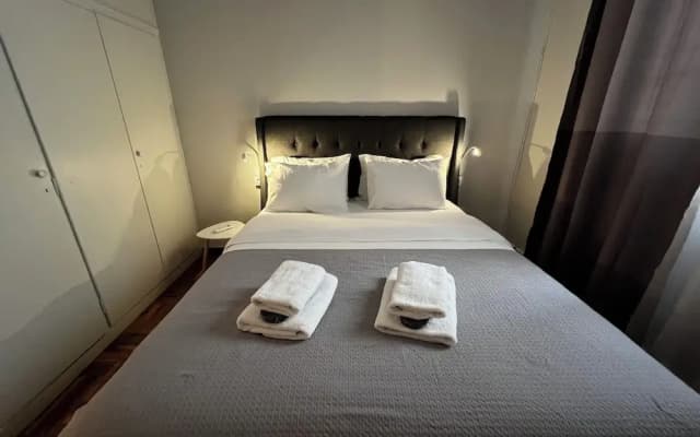 Caryatids Luxury Apartment - photo 3