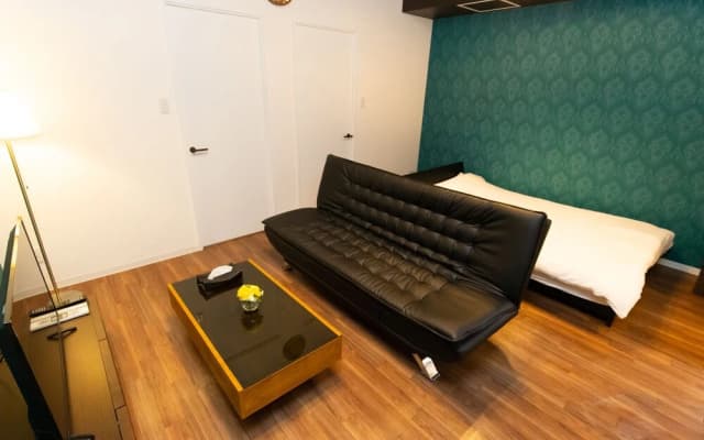 Izumi West - photo 3