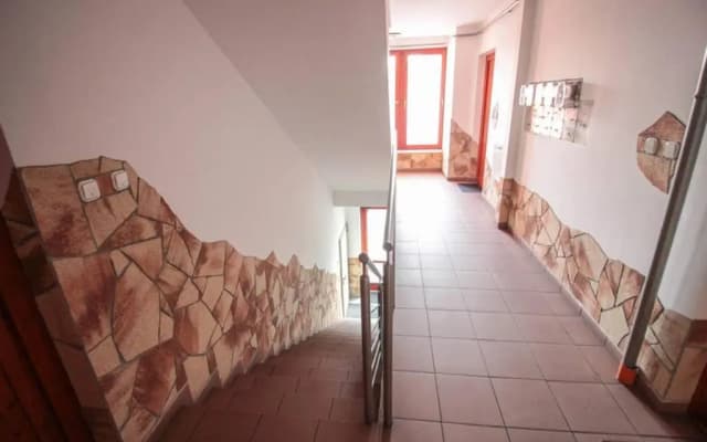 Entire Home - photo 5