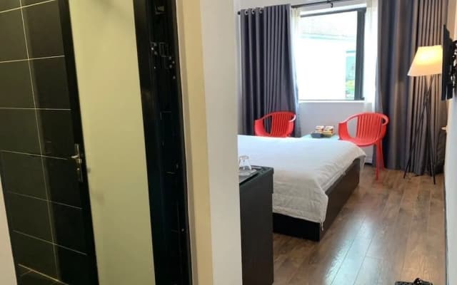 Anh Hong Hostel - photo 4