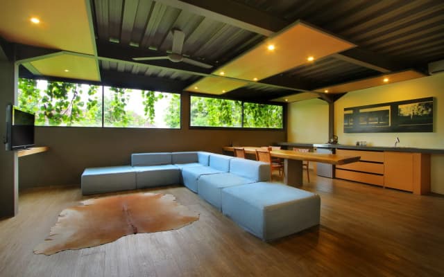 Clio Apartments - photo 2