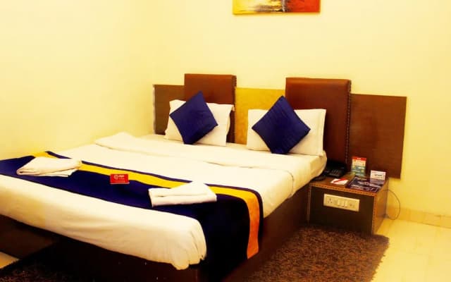 OYO 528 Hotel Neptune Residency - photo 4