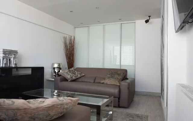 Faubourg Saint-Honoré - Studio - Paris 8 - photo 3