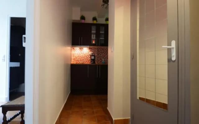Center Pompidou Apartment - photo 4