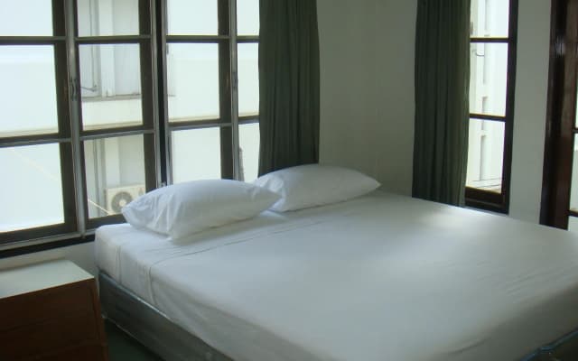 Oriental Smile Hotel - photo 2
