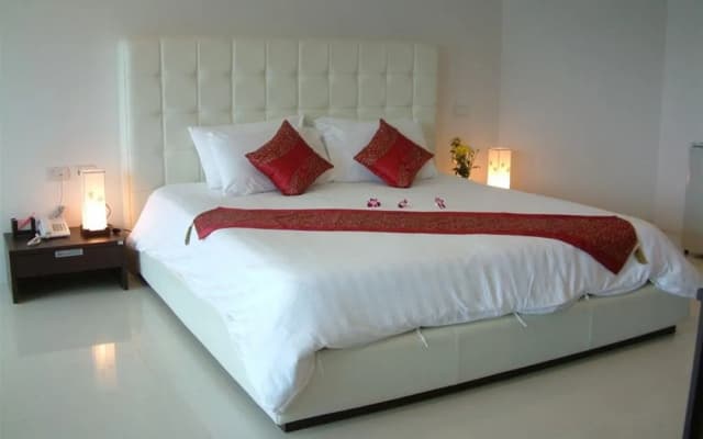 Hua Hin Avenue - photo 3