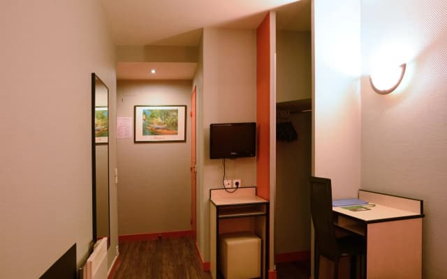 Hôtel Pierre Nicole - photo 5