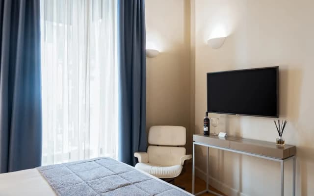33 Solonos Suites - photo 3