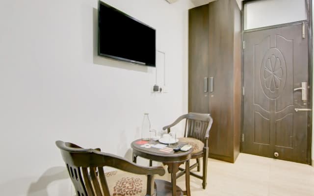 OYO 78876 The Premium Villa - photo 2