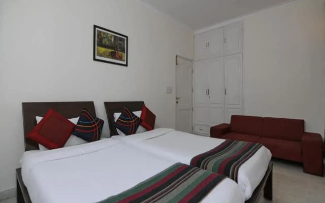 OYO Rooms Dwarka Sector 19 - photo 4
