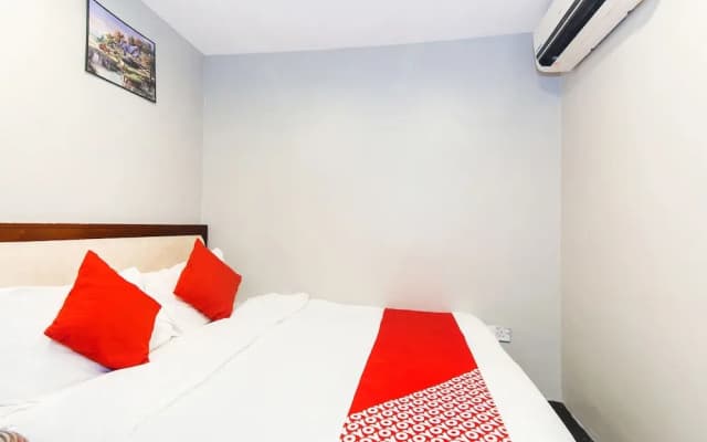 OYO 423 BMS Hotel - photo 3