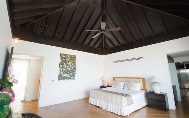 Beautiful 3-Bedroom Villa at Surin Beach - photo 3