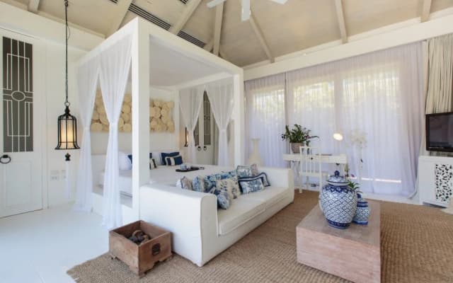 Mia Beach, Beach Villa And Events - photo 3