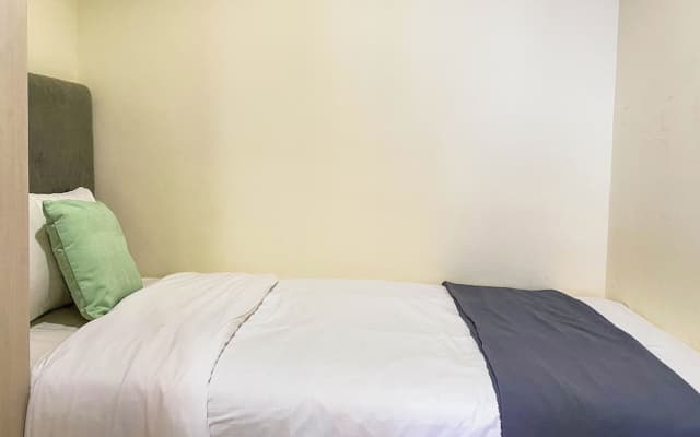 Comfy And Spacious 2Br At Menteng Park Apartment - photo 2