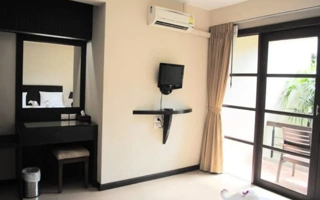 Thong Takian Resort - photo 4