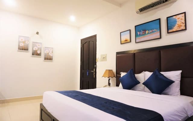 Chula Hotel - photo 4