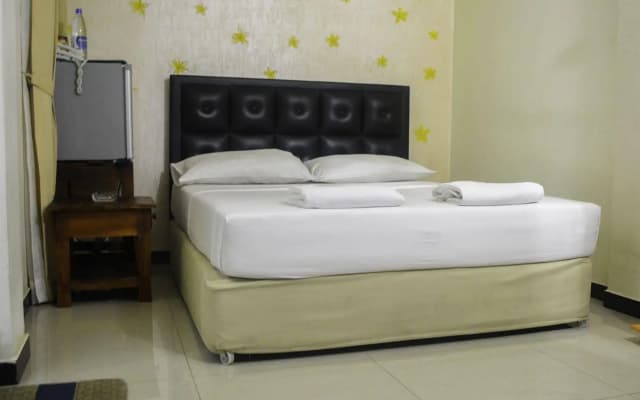 Saasha City Hotel - photo 3