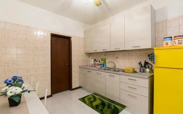 Rialto Apartments - photo 2