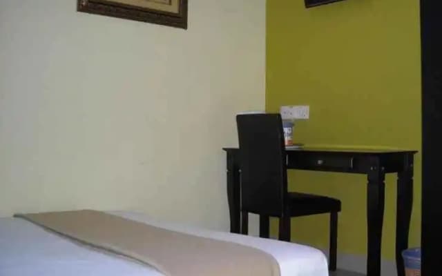 New Wave Hotel Nilai H-2 - photo 3