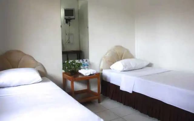 Hotel Batik - photo 4