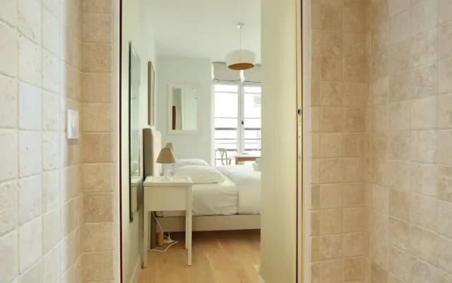 Charming Flat With AC - Center of Paris - photo 3
